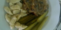 Schab pieczony w sosie pieczarkowym