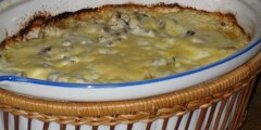 Mi�sna zapiekanka z pieczarkami i czerwon� papryk�