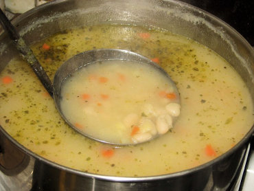 Zdjęcie potrawy Zupa fasolowa z fasolki konserwowej
