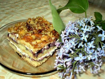 Zdjęcie potrawy Ciasto z miodem i orzechami