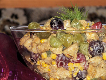 Zdjęcie potrawy Sałatka z piersi kurczaka i winogron