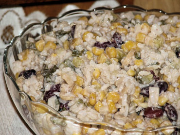 Zdjęcie potrawy Sałatka ryżowa z konserwowymi pieczarkami