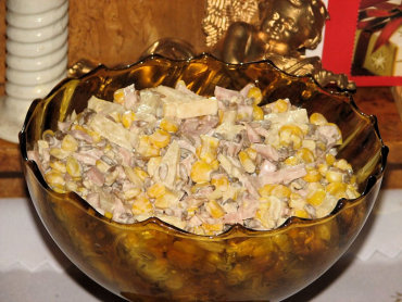 Zdjęcie potrawy Sylwestrowa sałatka ze słonecznikiem