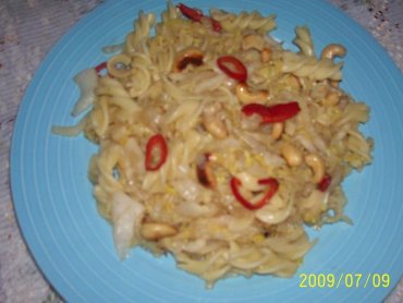 Zdjęcie potrawy Kapusta pekińska z orzechami nerkowca