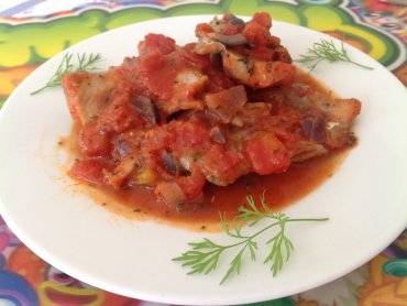 Zdjęcie potrawy Ryba duszona w sosie pomidorowym