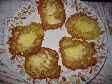 Zdjęcie potrawy Placki ziemniaczane z żółtym serem