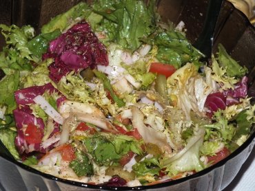 Zdjęcie potrawy Zdrowa sałatka z kolorowej sałaty