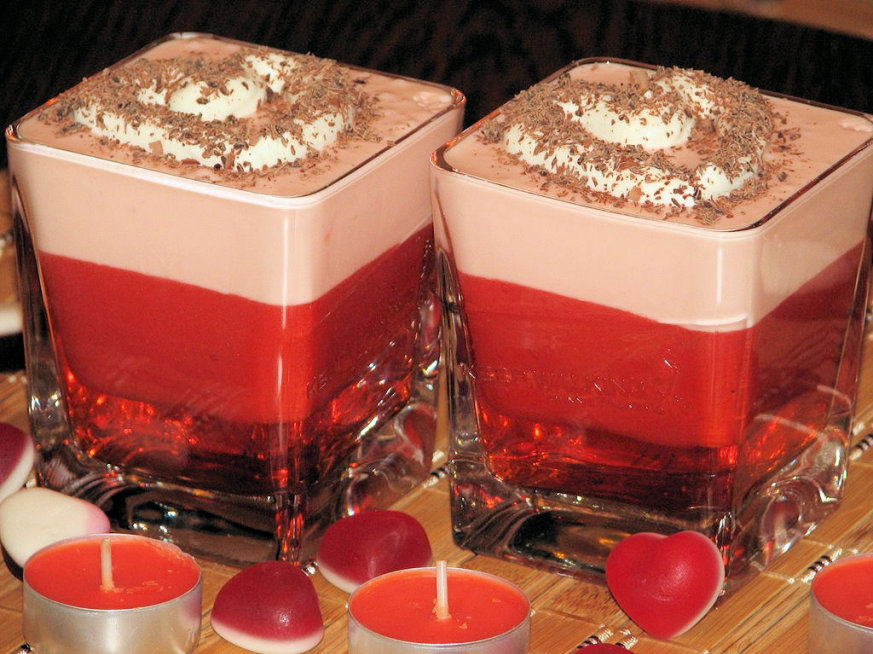 Galaretkowo-truskawkowy deser na Walentynki - zdjęcie 2