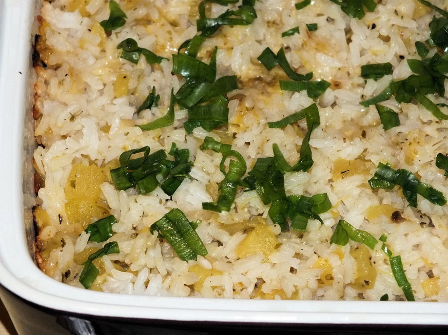 Ryż zapiekany z dynią i żółtym serem