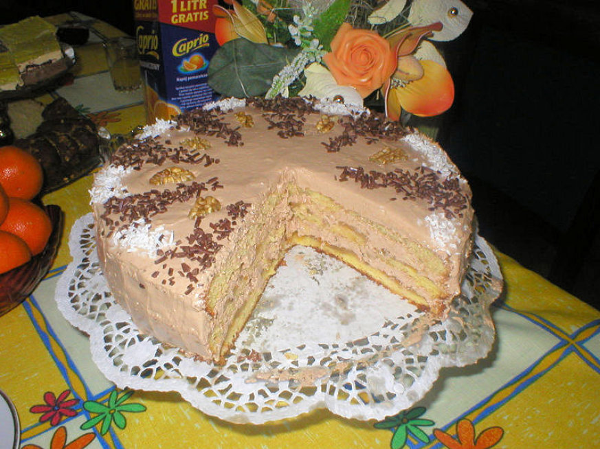 Tort z kremem czekoladowym - zdjęcie 3