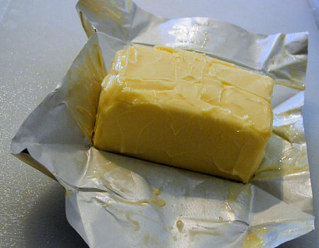 Co zrobić żeby masło nie przyrumieniło się za mocno na patelni?