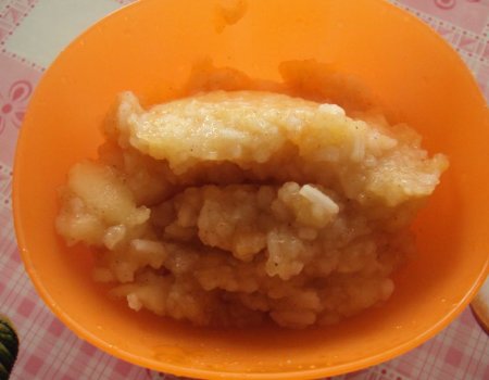 Deserek jabłkowo-ryżowy dla maluszków