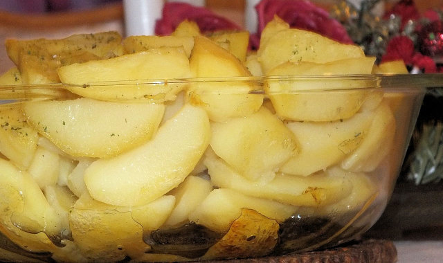 Pieczone ziemniaki na wigilijny stół