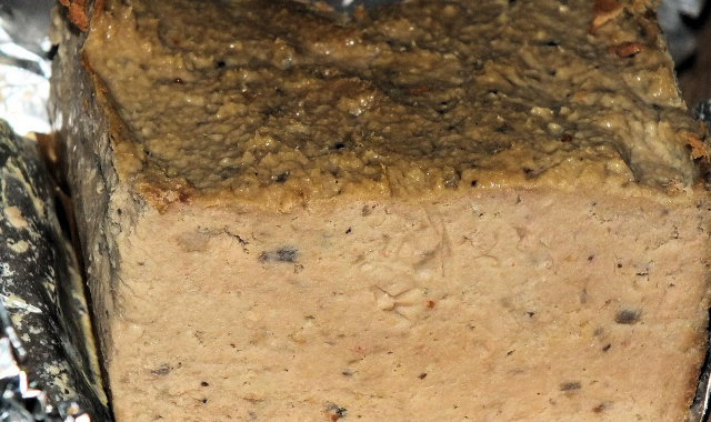 Pasztet drobiowo-wieprzowy z pieczarkami