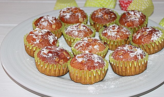 Muffiny śmietankowe ze skórką kandyzowaną pomarańczową