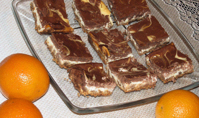 Świąteczny sernik pomarańczowo – czekoladowy