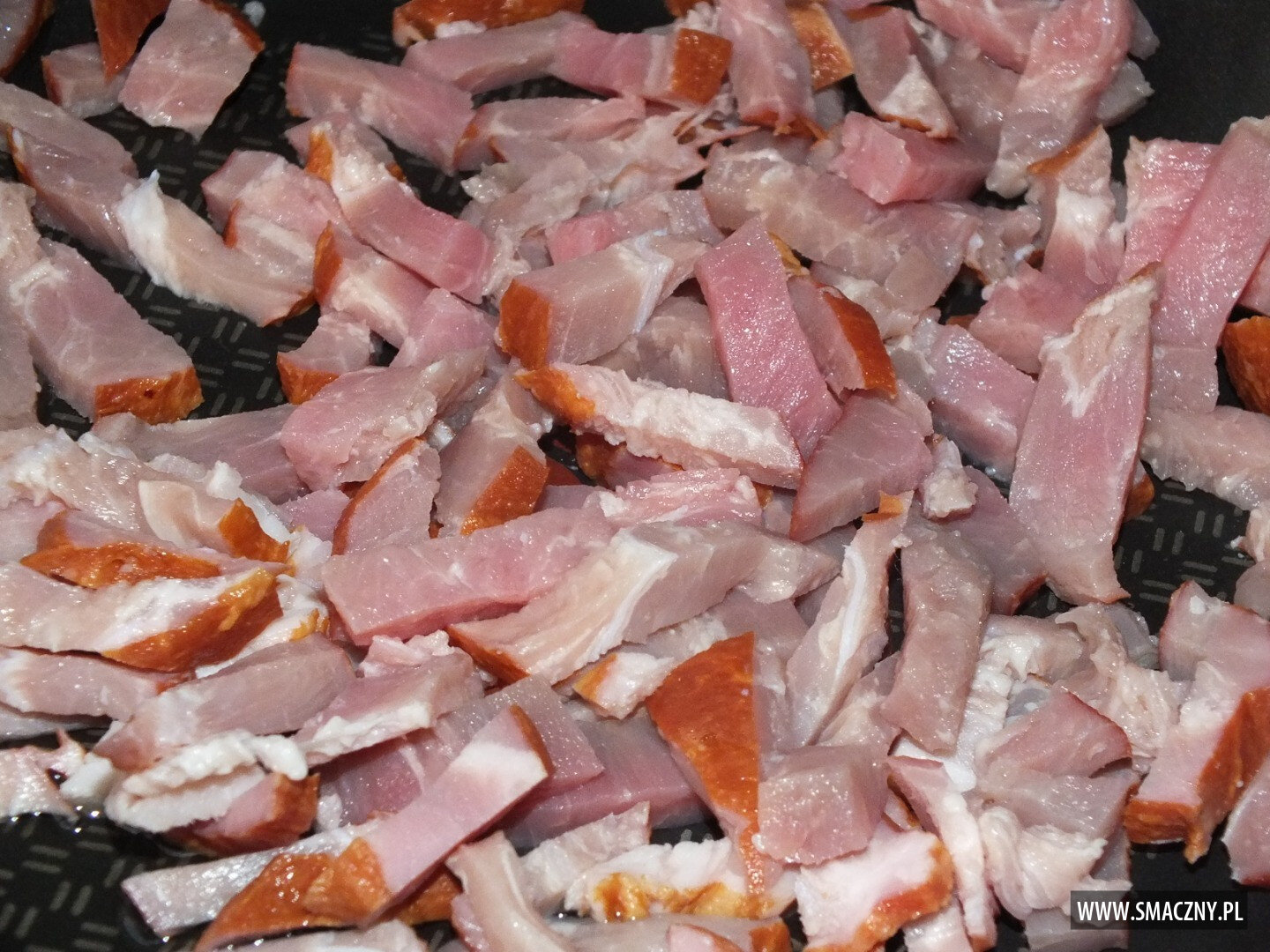 Makaronowe danie z cukinią, boczkiem i słonecznikiem Przepisy kuli