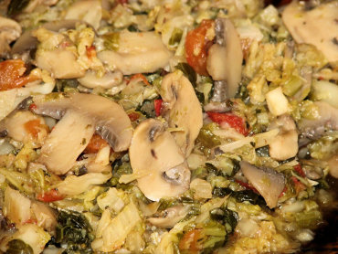 Zdjęcie potrawy Duszona kapusta włoska z pieczarkami