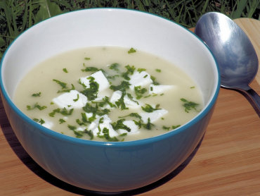 Zdjęcie potrawy Zupa krem ze świeżych ogórków i do tego ser Feta