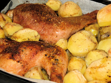 Zdjęcie potrawy Udka kurczaka pieczone razem z ziemniakami