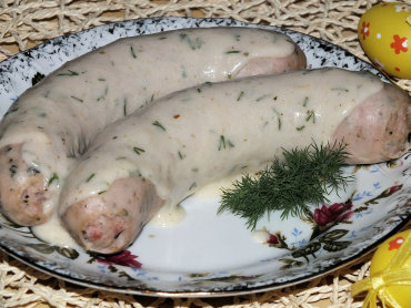 Zdjęcie potrawy Biała kiełbasa w sosie chrzanowo-śmietanowym
