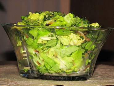 Zdjęcie potrawy Cebula w zielonej sałacie