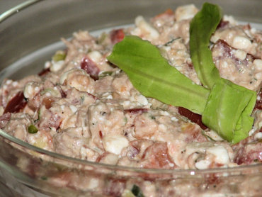 Zdjęcie potrawy Dietetyczna sałatka z serkiem i tuńczykiem