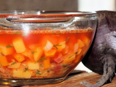Zdjęcie potrawy Jarzynowa zupka z czerwonymi burakami