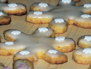 Zdjęcie potrawy Kruche migdałowe ciasteczka - śnieżynki