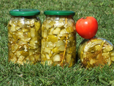 Zdjęcie potrawy Ogórki z ziołami prowansalskimi
