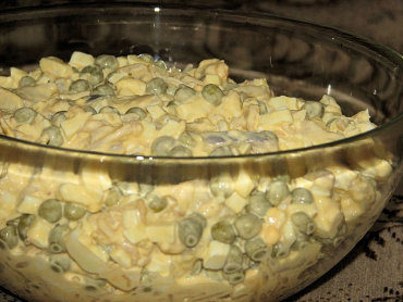Zdjęcie potrawy Sałatka śledziowa z kiełkami soi