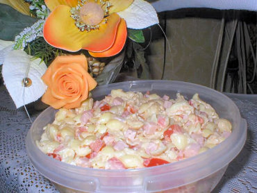 Zdjęcie potrawy Sałatka z makaronem i czosnkiem