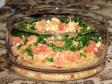 Zdjęcie potrawy Sałatka z wędzonym łososiem i pomidorami
