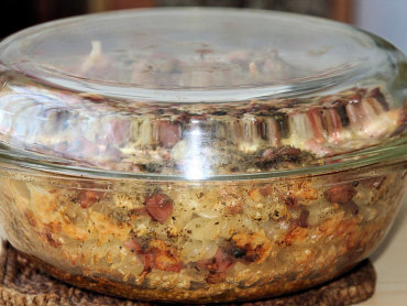 Zdjęcie potrawy Smaczna i tania zapiekanka makaronowa z parówkami