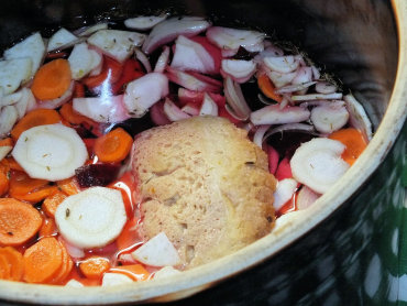 Zdjęcie potrawy Zakwas z czerwonych buraków i innych warzyw