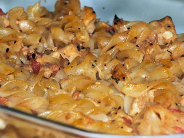 Zdjęcie potrawy Zapiekanka makaronowa z kurczakiem i serem Feta