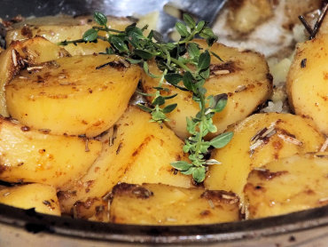 Zdjęcie potrawy Ziemniaki pieczone na rumiano