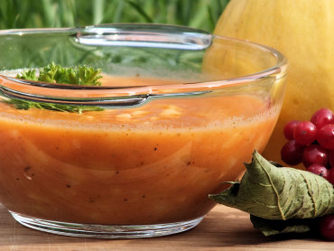Zdjęcie potrawy Zupa dyniowa z ziemniakami i pomidorową nutką