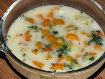 Zdjęcie potrawy Zupa na lato - marchewkowa z groszkiem