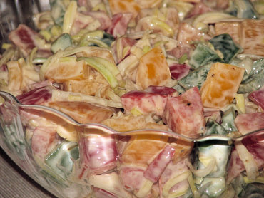 Zdjęcie potrawy Paprykowa surówka ze śmietaną na kolorowo