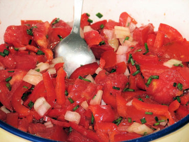 Zdjęcie potrawy Surówka z pomidorów w sosie własnym