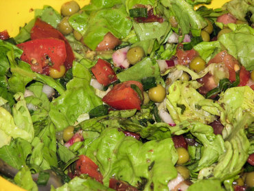 Zdjęcie potrawy Wakacyjna sałatka z zielonym groszkiem