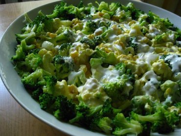 Zdjęcie potrawy Sałatka z brokułów i sera feta
