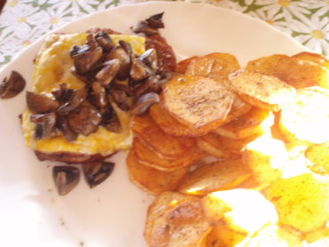 Zdjęcie potrawy Kotlet schabowy z żółty serem i pieczarkami