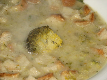 Zdjęcie potrawy Zupa brokułowa z grzankami