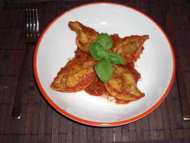 Zdjęcie potrawy Muszle Makaronowe Nadziewane Miesem I Mozzarella W Sosie Pomidorowym