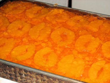 Zdjęcie potrawy Ciasto biszkoptowo-marchewkowe z galaretką