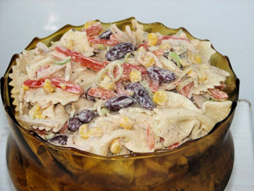 Zdjęcie potrawy Sałatka makaronowa z sosem ziołowym