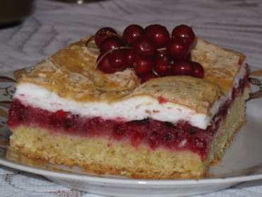 Zdjęcie potrawy Kruche ciasto z porzeczkami i z bezą