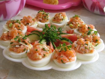 Zdjęcie potrawy Jajka faszerowane wędzonym łososiem